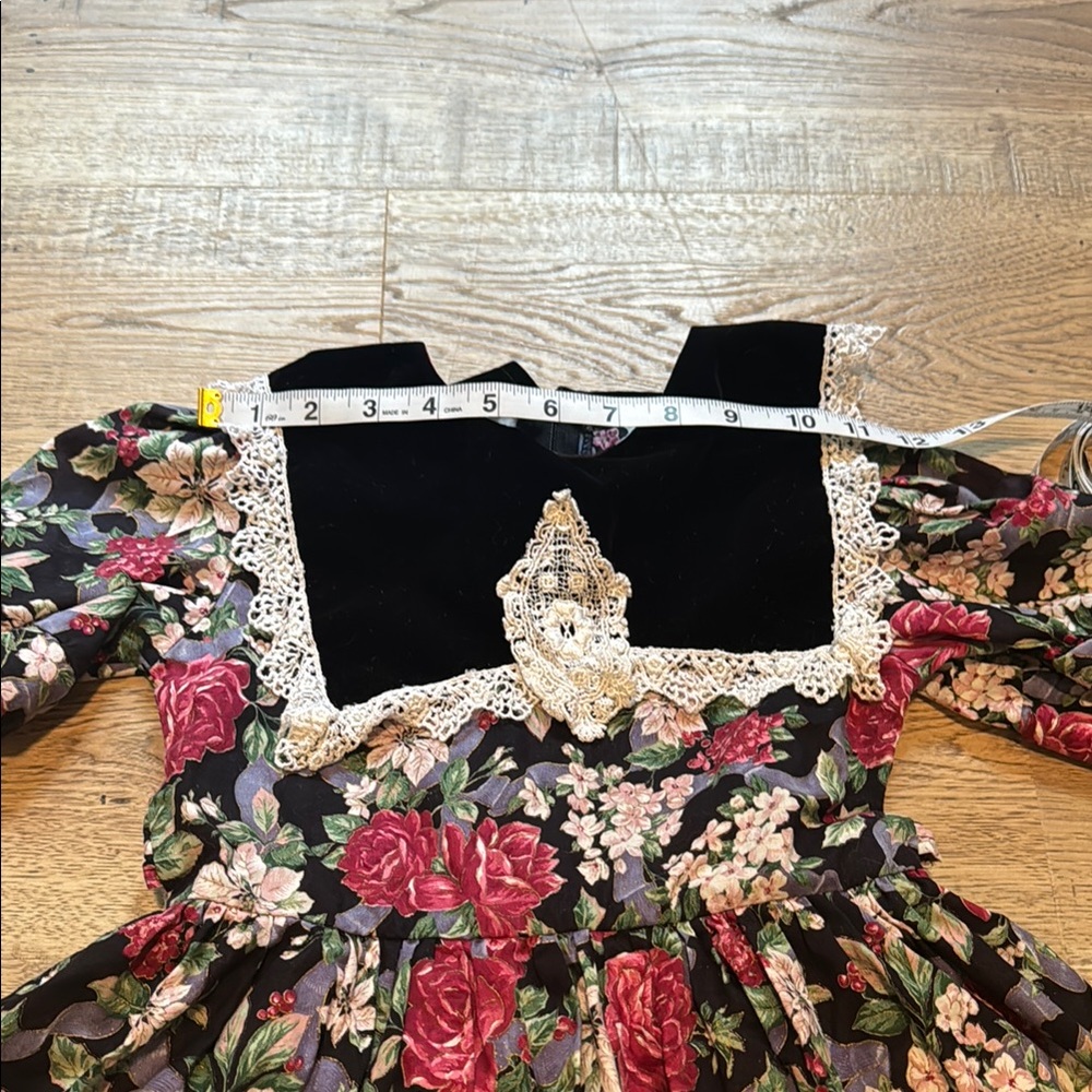Vintage “Swat” little girls dress - Picture 6 of 8